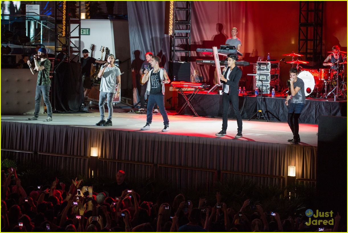 the wanted boulevard pool performance 20