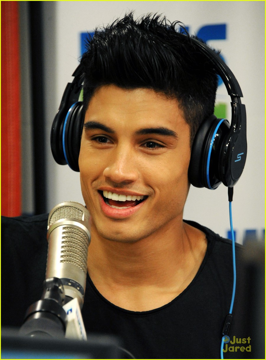 the wanted z100 studio stop 08