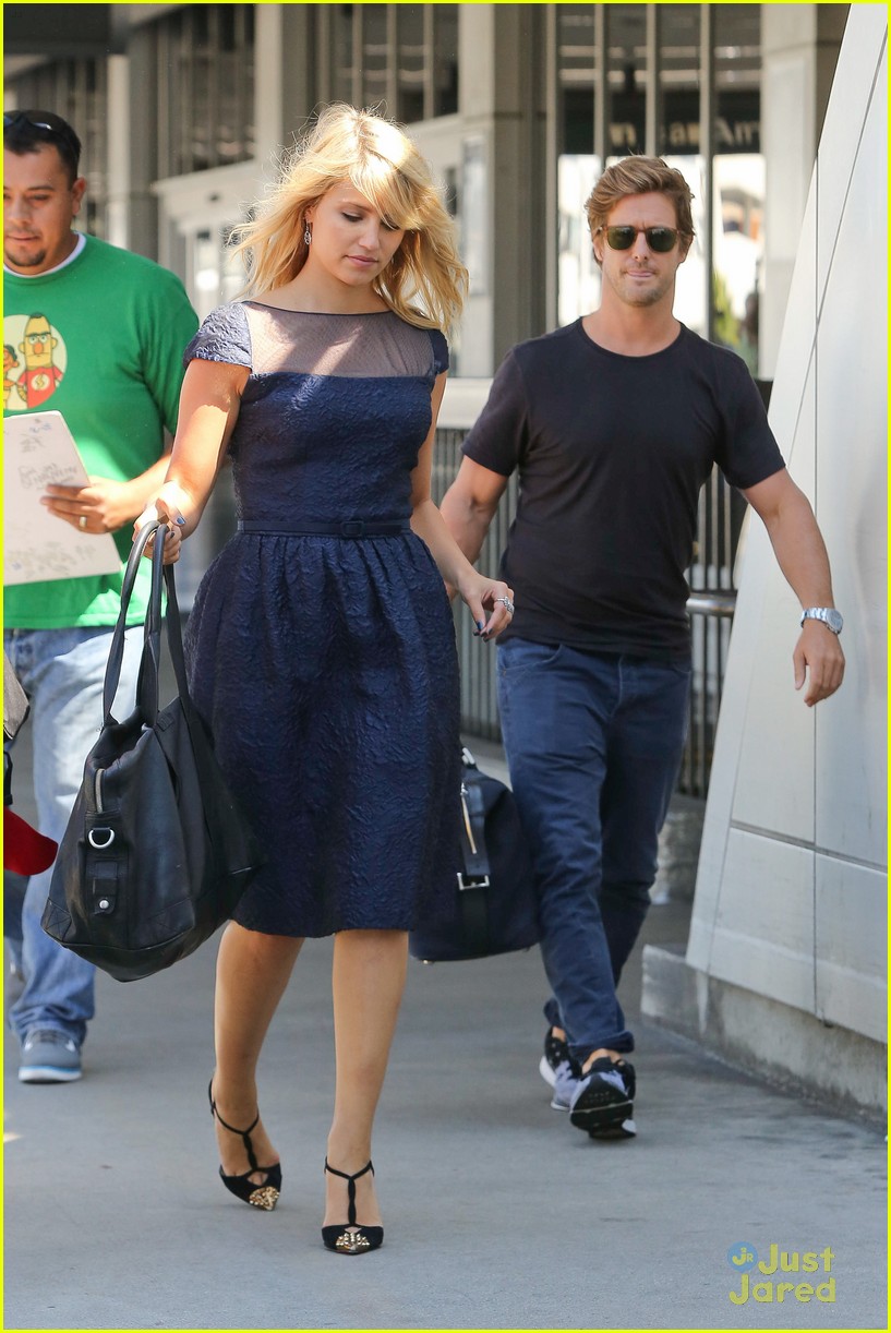dianna agron lax from nyc family 14