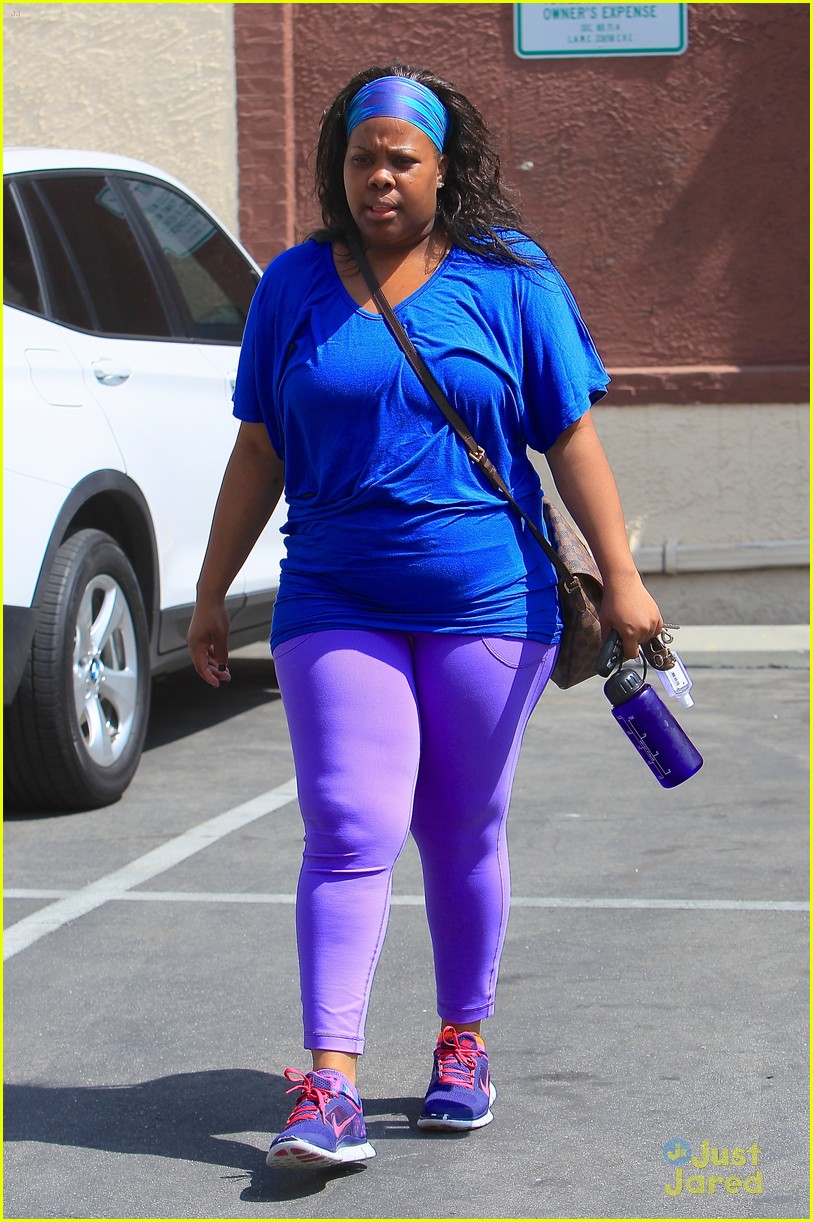 amber riley dwts practice mall 02