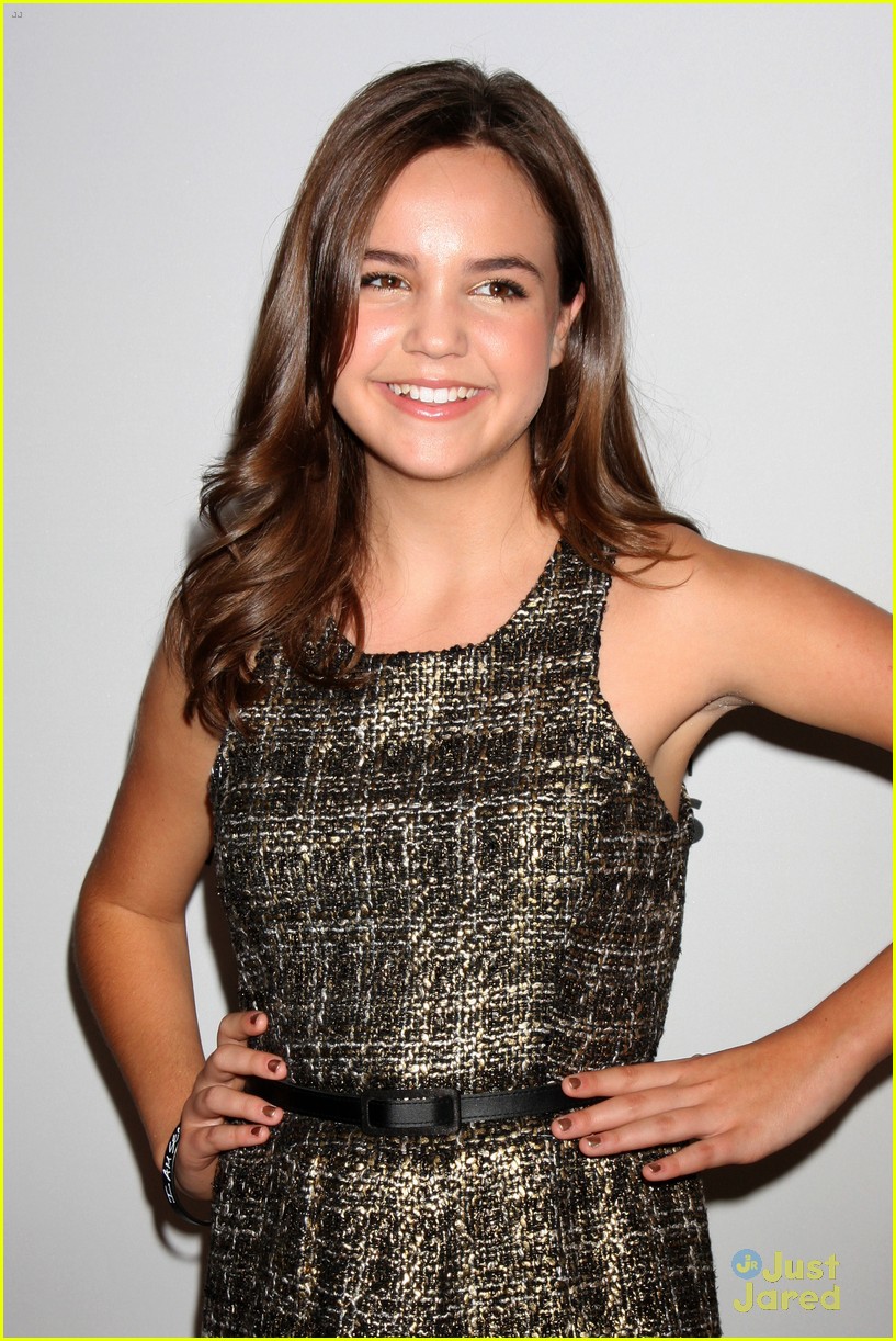 bailee madison trophy wife at paley fest previews 2013 04