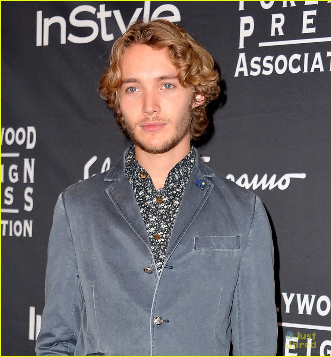 callan mcauliffe lyndsey fonseca tiff instyle party with toby regbo 07