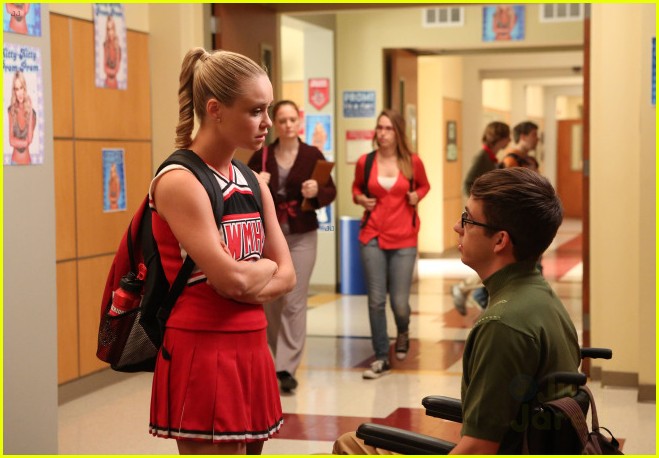 glee tina in the sky with diamonds episode stills 10