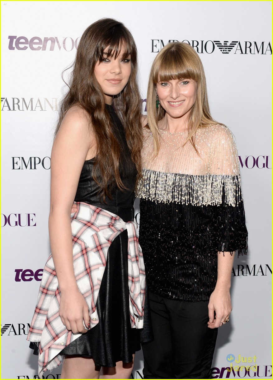 hailee steinfeld douglas booth teen vogue party 18
