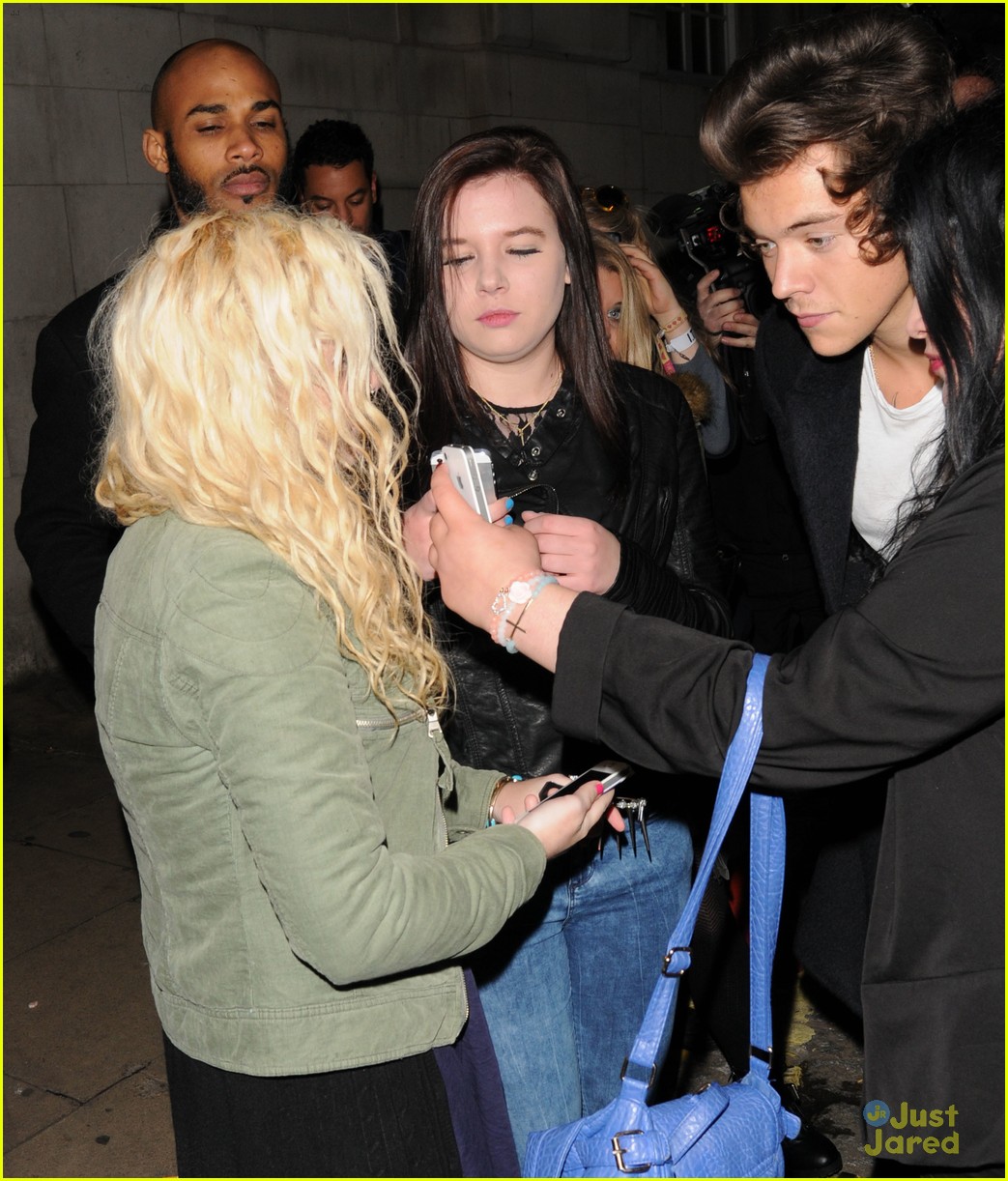 harry styles hits up another magazine party 12