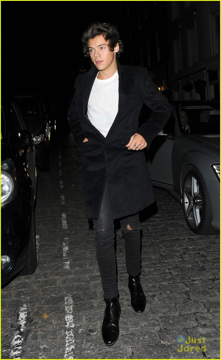 harry styles hits up another magazine party 14