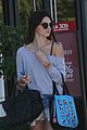 kylie kendall jenner saturday shopping sisters 04