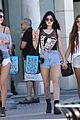 kylie kendall jenner saturday shopping sisters 15