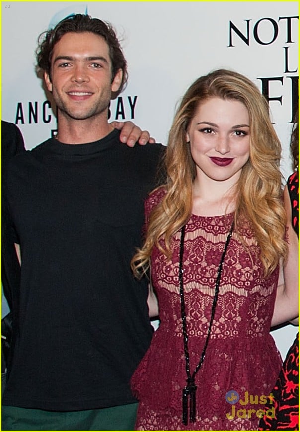 jennifer stone ethan peck nothing to fear premiere 07