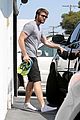 liam hemsworth leaves the gym barefoot 08