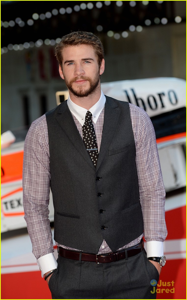 liam hemsworth supports brother chris at rush premiere 07