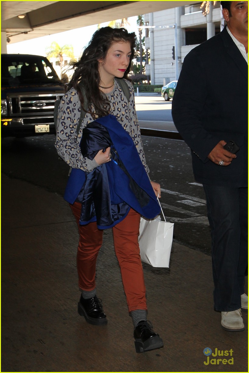 lorde lax arrival 02