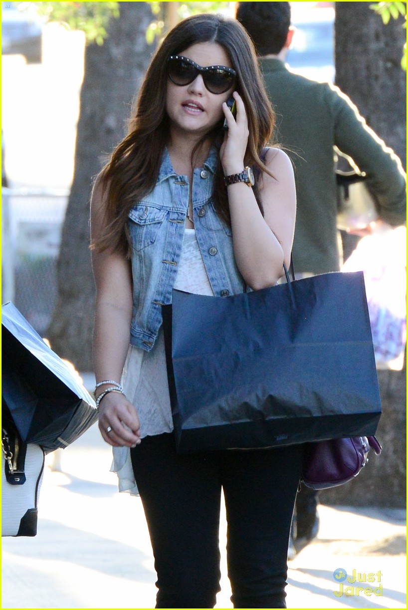 lucy hale free people shopping 04