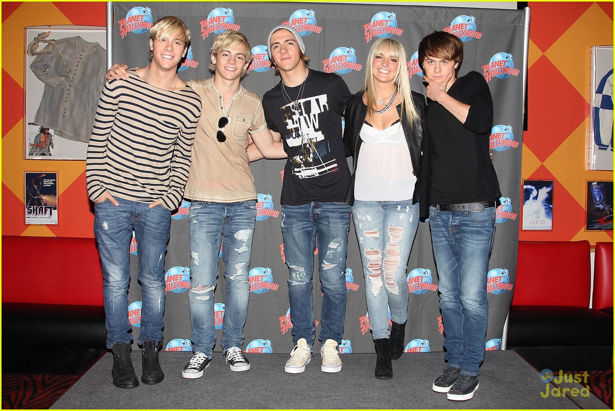r5 stop by planet hollywood good morning america 22