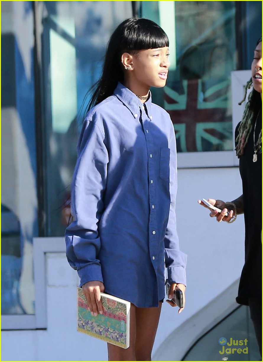 willow smith out in weho 07
