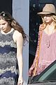 taylor swift goes shopping with hailee steinfeld 06