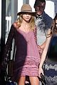 taylor swift goes shopping with hailee steinfeld 17