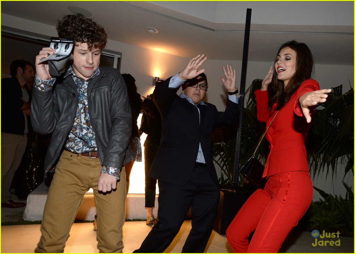 victoria justice teen vogue young hollywood party 02