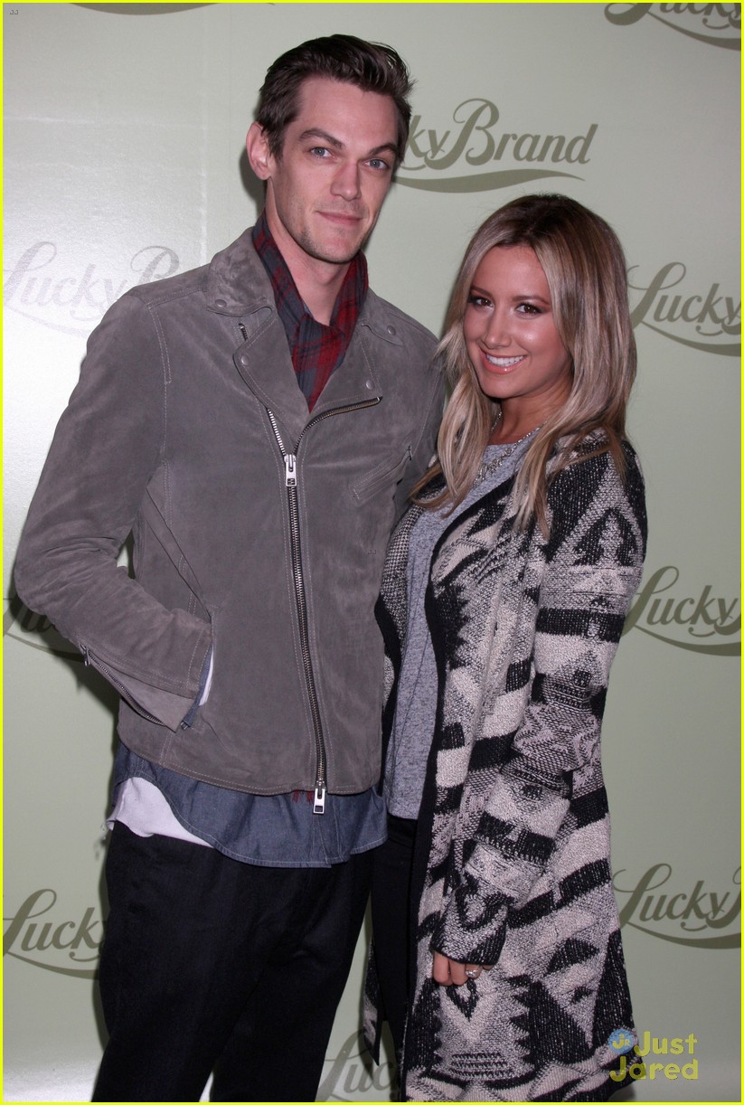 ashley tisdale christopher french lucky brand flagship store opening 05