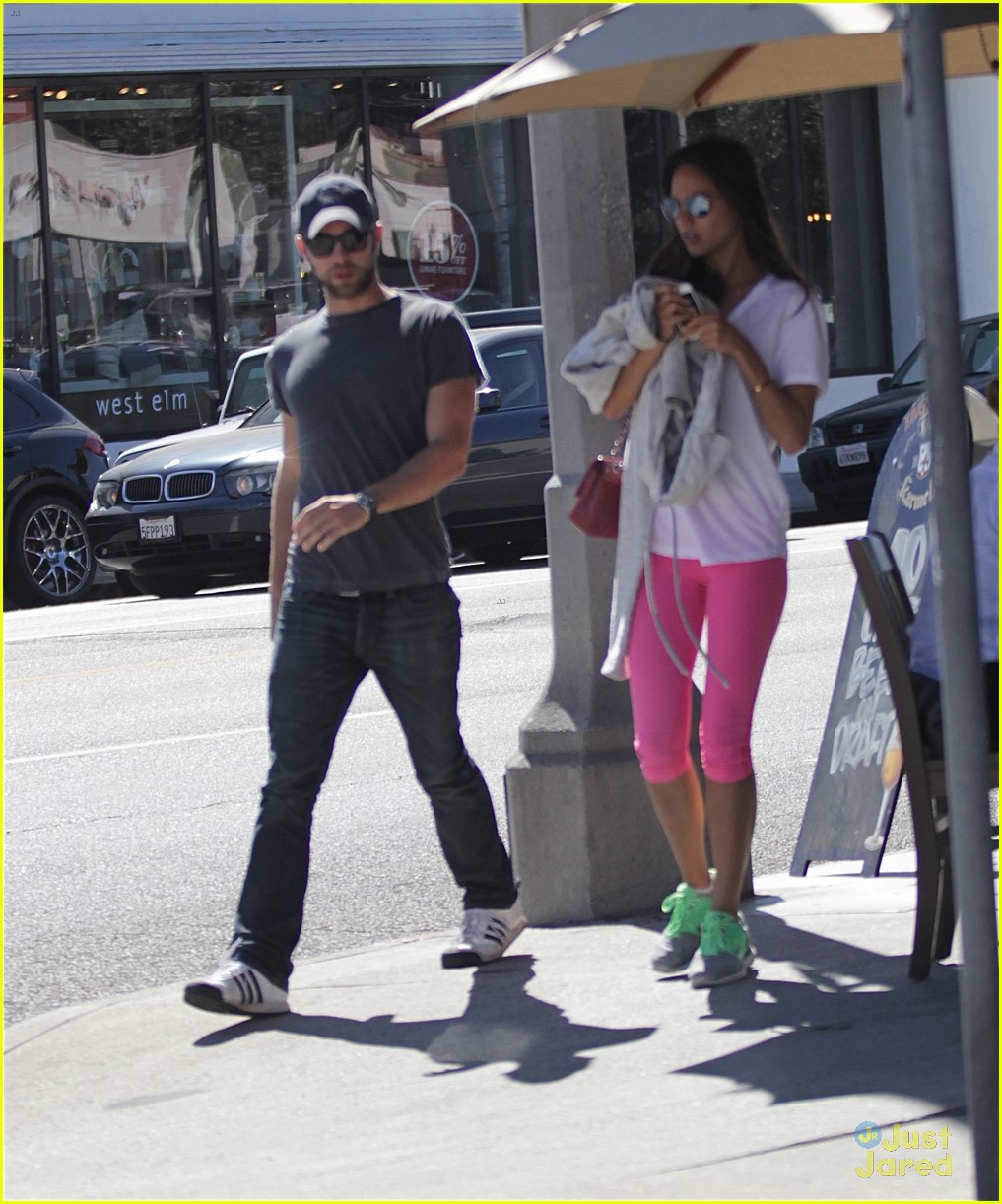 chace crawford kings road cafe lunch 02