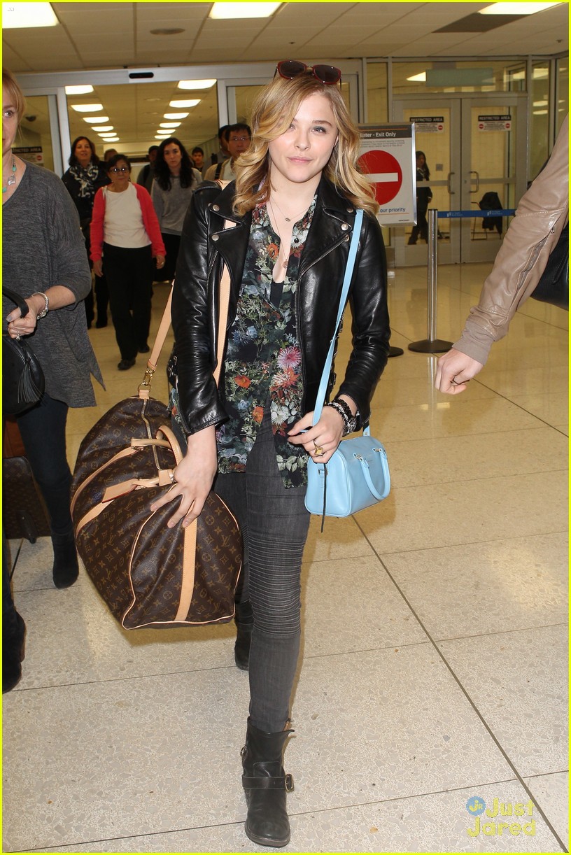 chloe moretz lax arrival after nyc 07