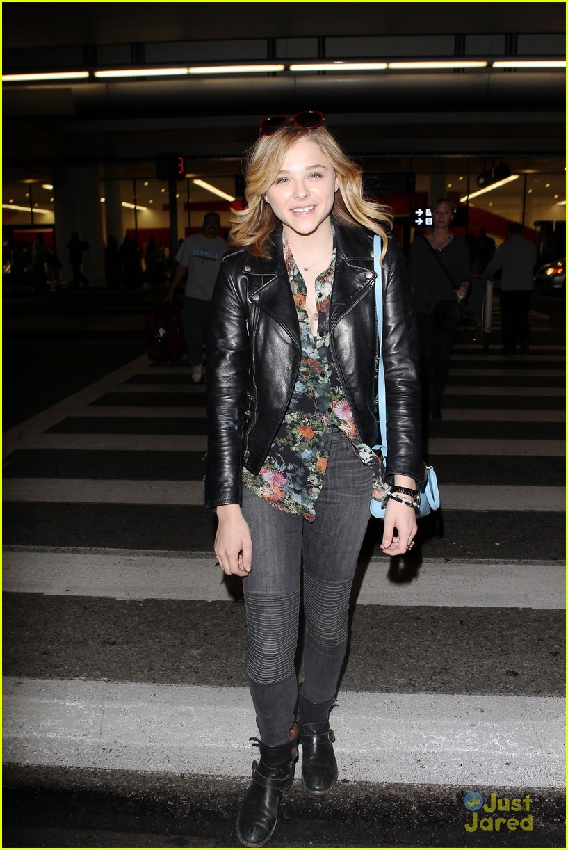 chloe moretz lax arrival after nyc 09