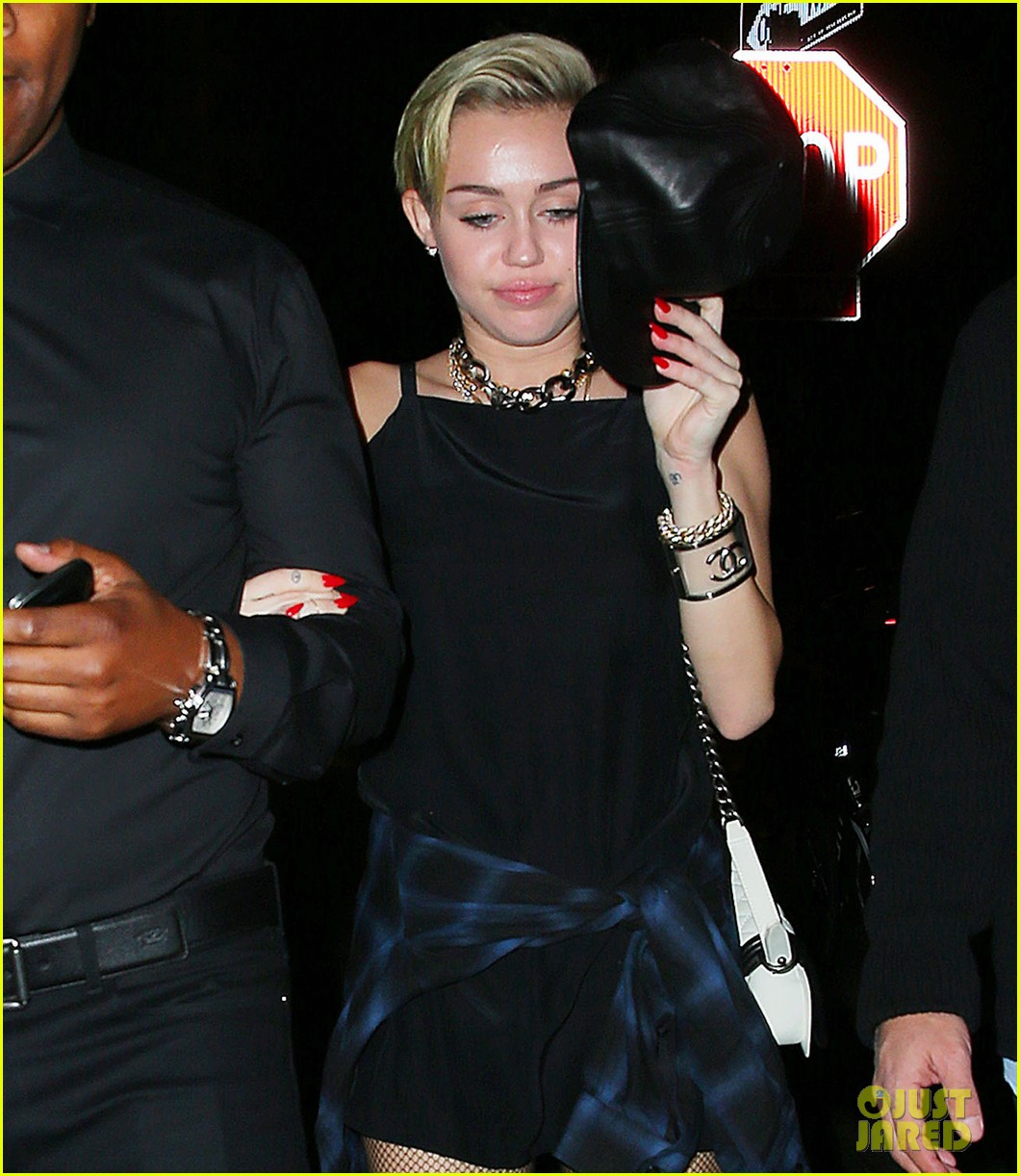 miley cyrus beatrice inn after night of stars gala 2013 04