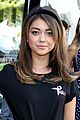 sarah hyland project pink charity lunch 01