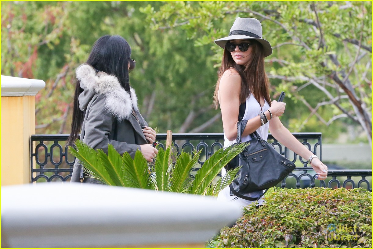 jaden smith kylie jenner grab lunch with willow and kendall 17