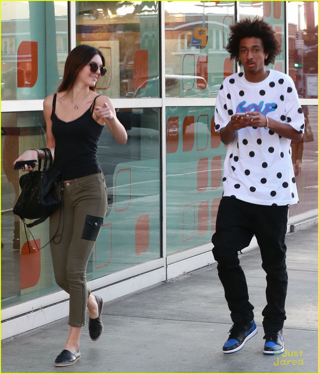 kylie kendall jenner weekend outings concert 12