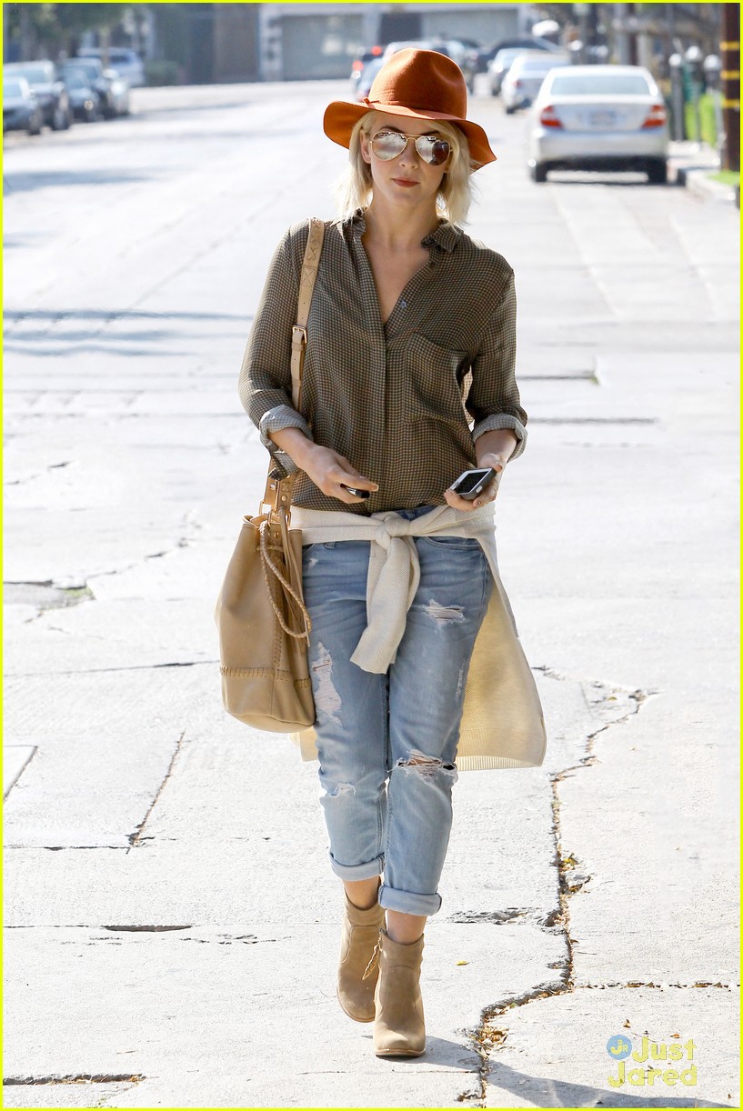 julianne hough lax melrose place 02