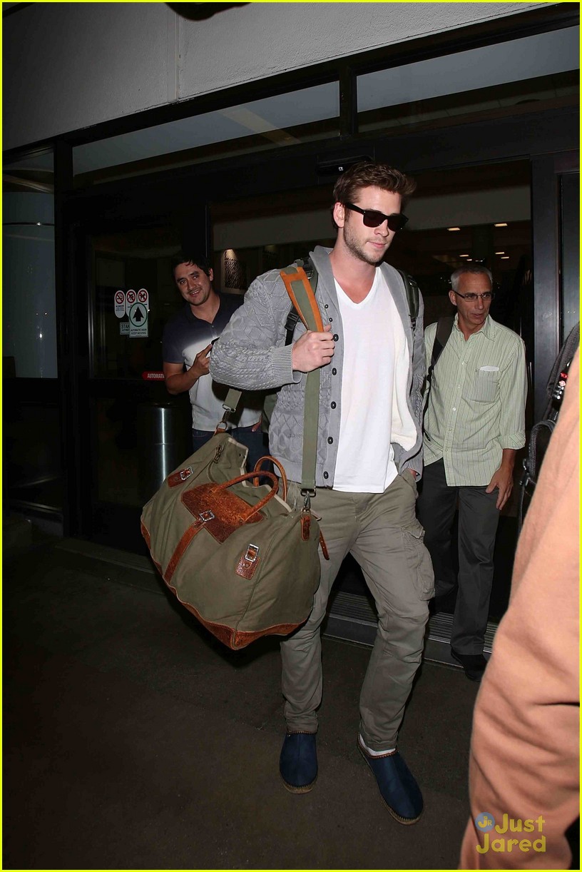 liam hemsworth knoxville charity honoree 18