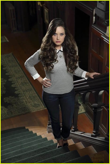 new ravenswood cast photos gallery 11