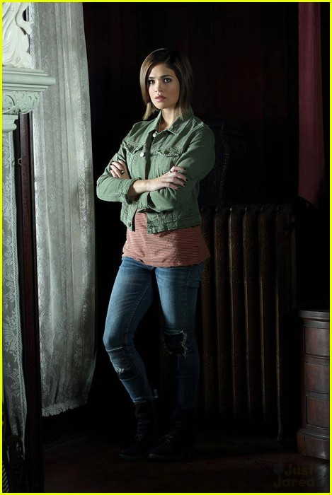 new ravenswood cast photos gallery 24