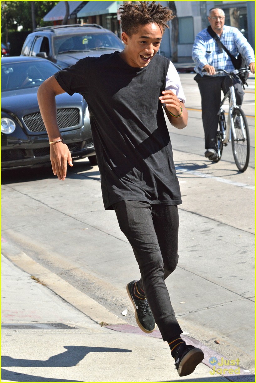 jaden smith hangs with pals kylie jenner lunches with mom 17