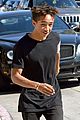jaden smith hangs with pals kylie jenner lunches with mom 06