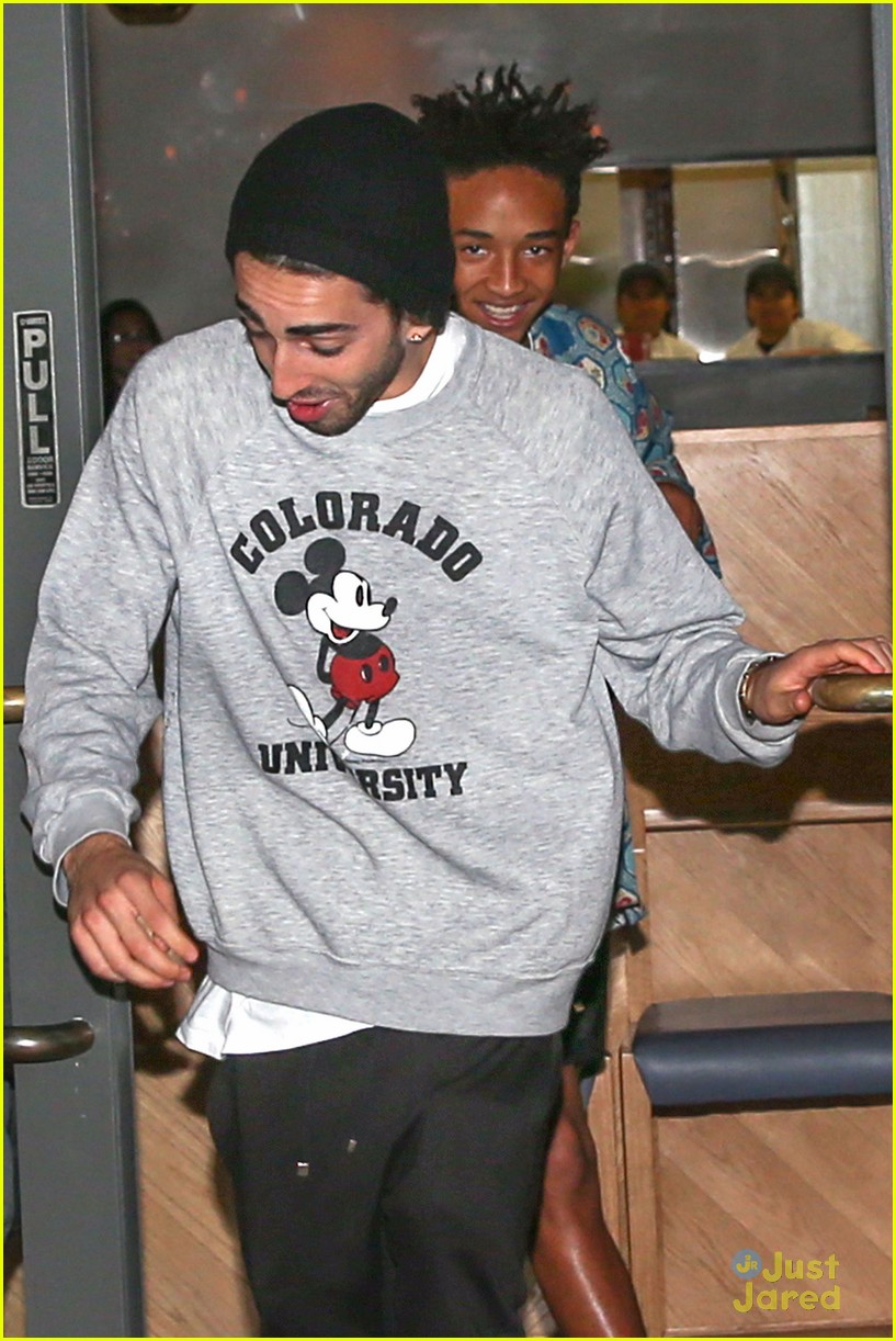 jaden smith sushi stop with pals 10