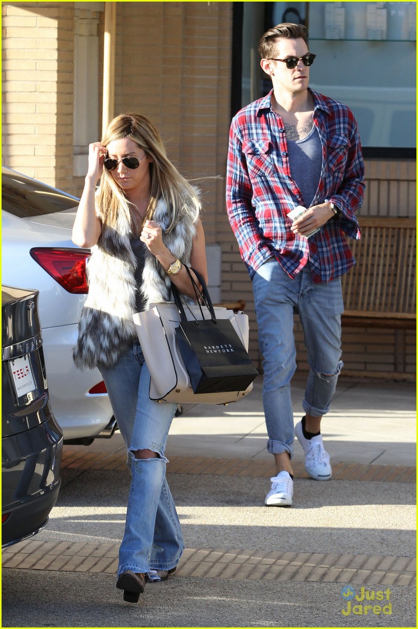 ashley tisdale barneys stop chris french 15