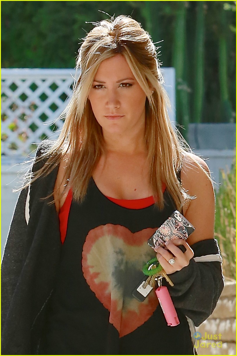 ashley tisdale monday work out 09