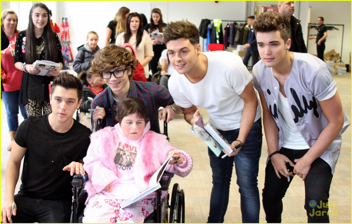 union j book signing liverpool manchester 11