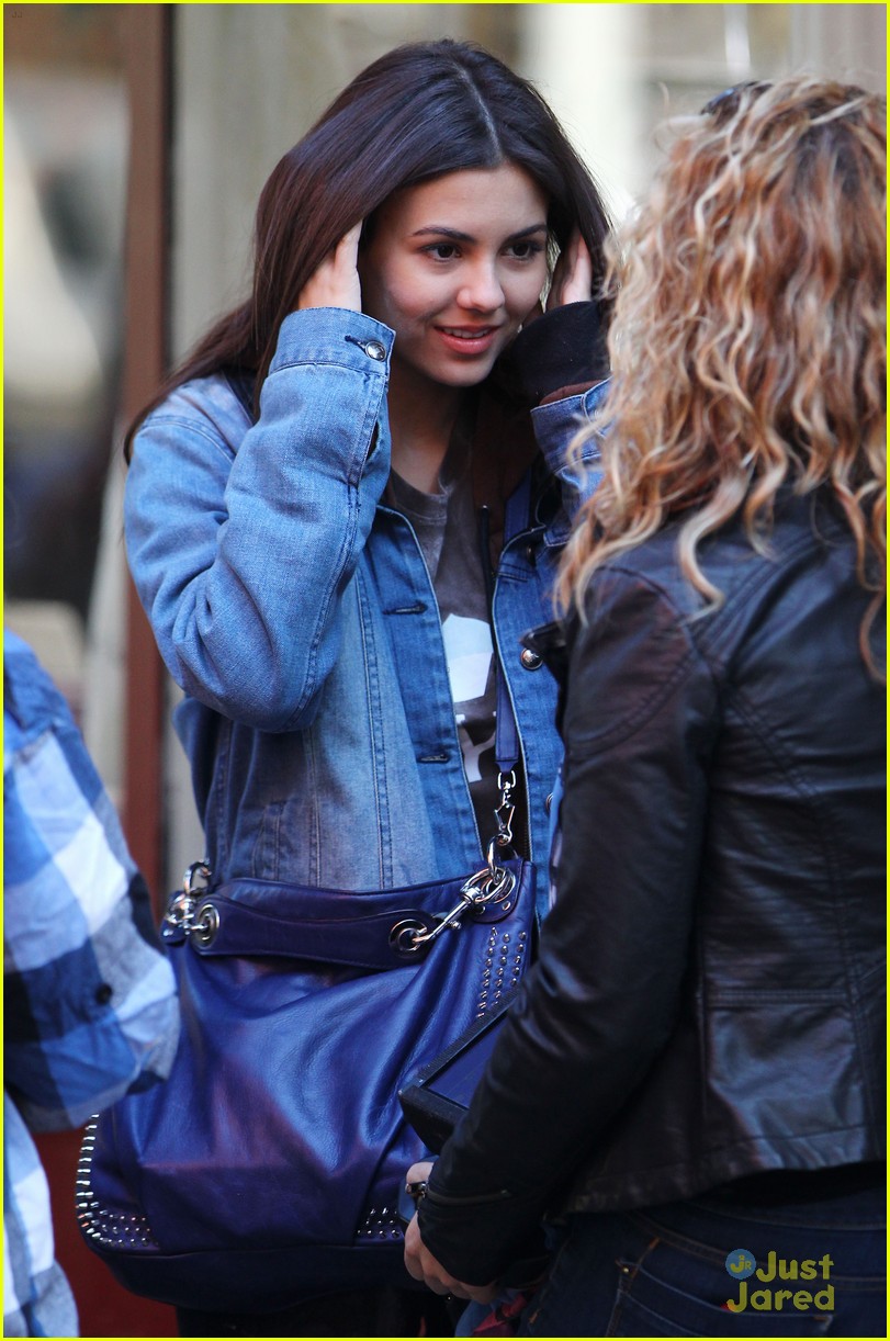 victoria justice no kiss set day two 09