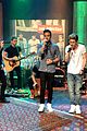 one direction performance preview through the dark 04