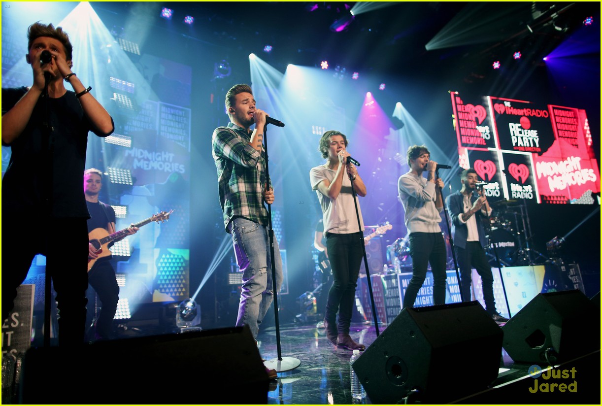 one direction album release party 26