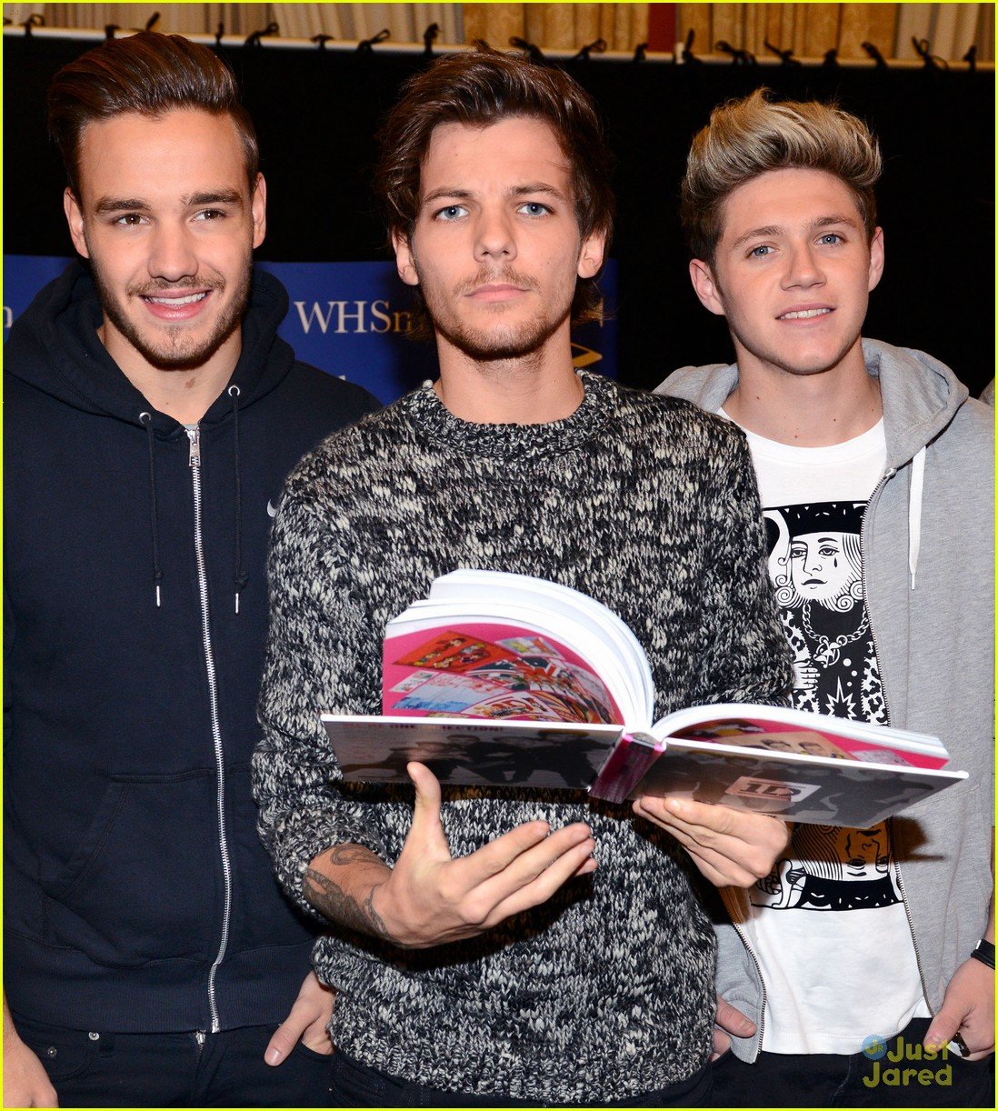 one direction book signing 02