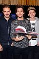 one direction book signing 05