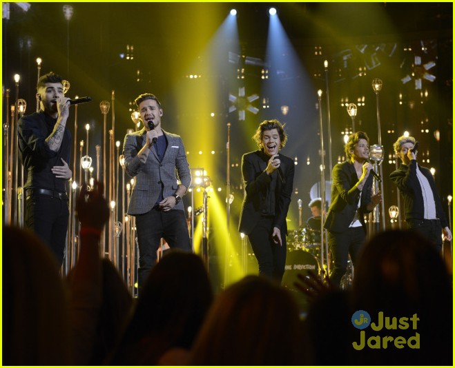 one direction x factor performance watch 01