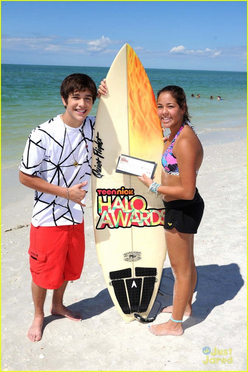 Austin Mahone & Daniella Monet Surprise Halo Honorees!: Photo 614174 | 2013  TeenNick Halo Awards, Austin Mahone, Daniella Monet Pictures | Just Jared  Jr.