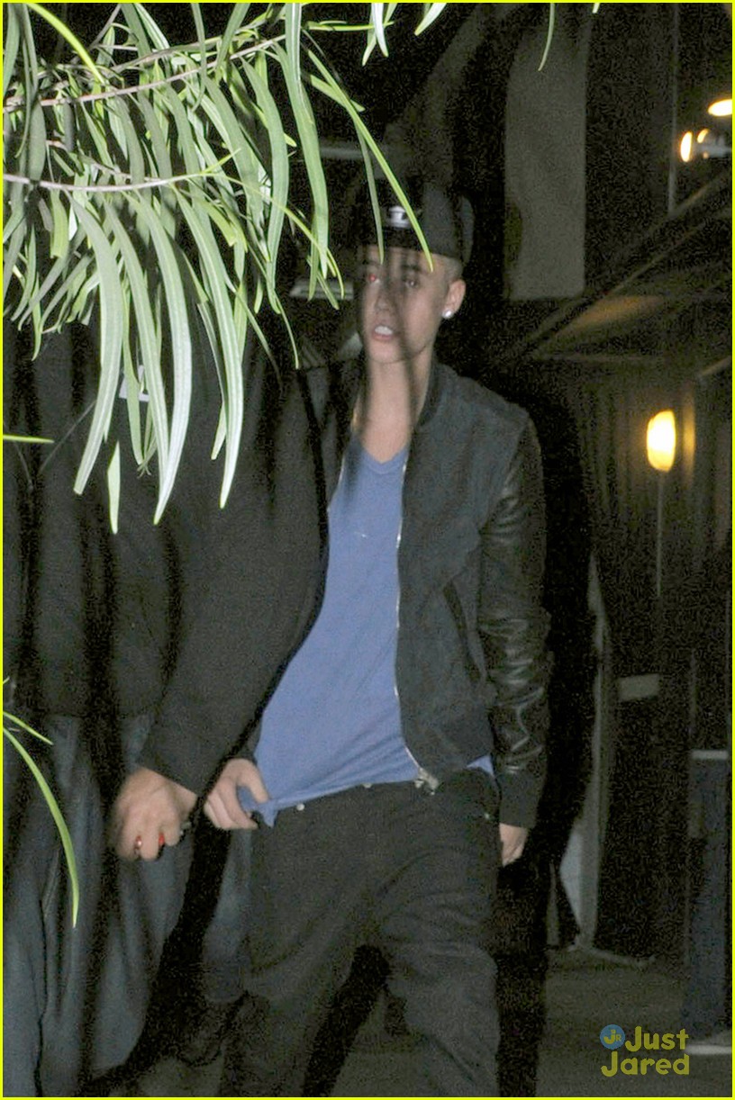 justin bieber sushi dinner before pyd release 03