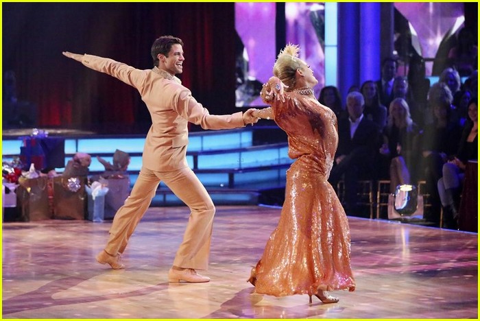 brant daugherty gma stop after dwts elimination 09