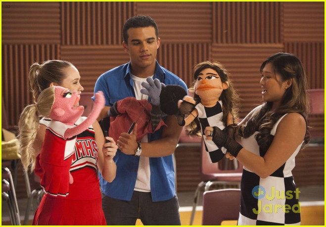glee puppet master pics preview 05
